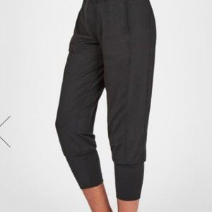 NWT Sweaty Betty Garudasana Yoga Crop Size S